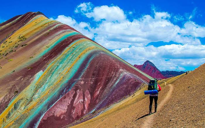 Montaña de  Colores + Valle rojo